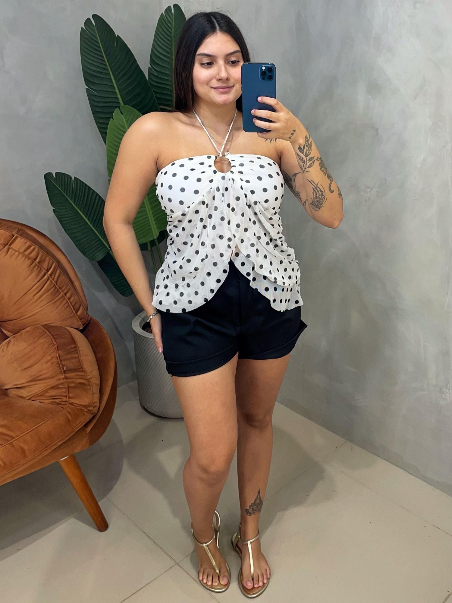 Blusa em Tule Poá de Babado com Amarração Driely