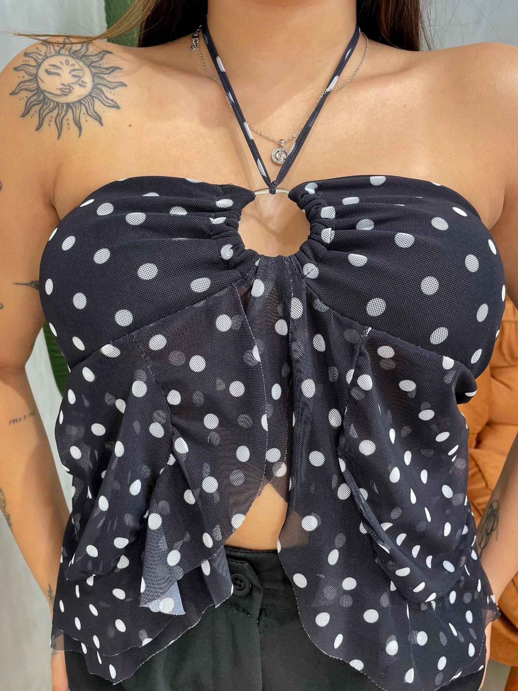 Blusa em Tule Poá de Babado com Amarração Driely