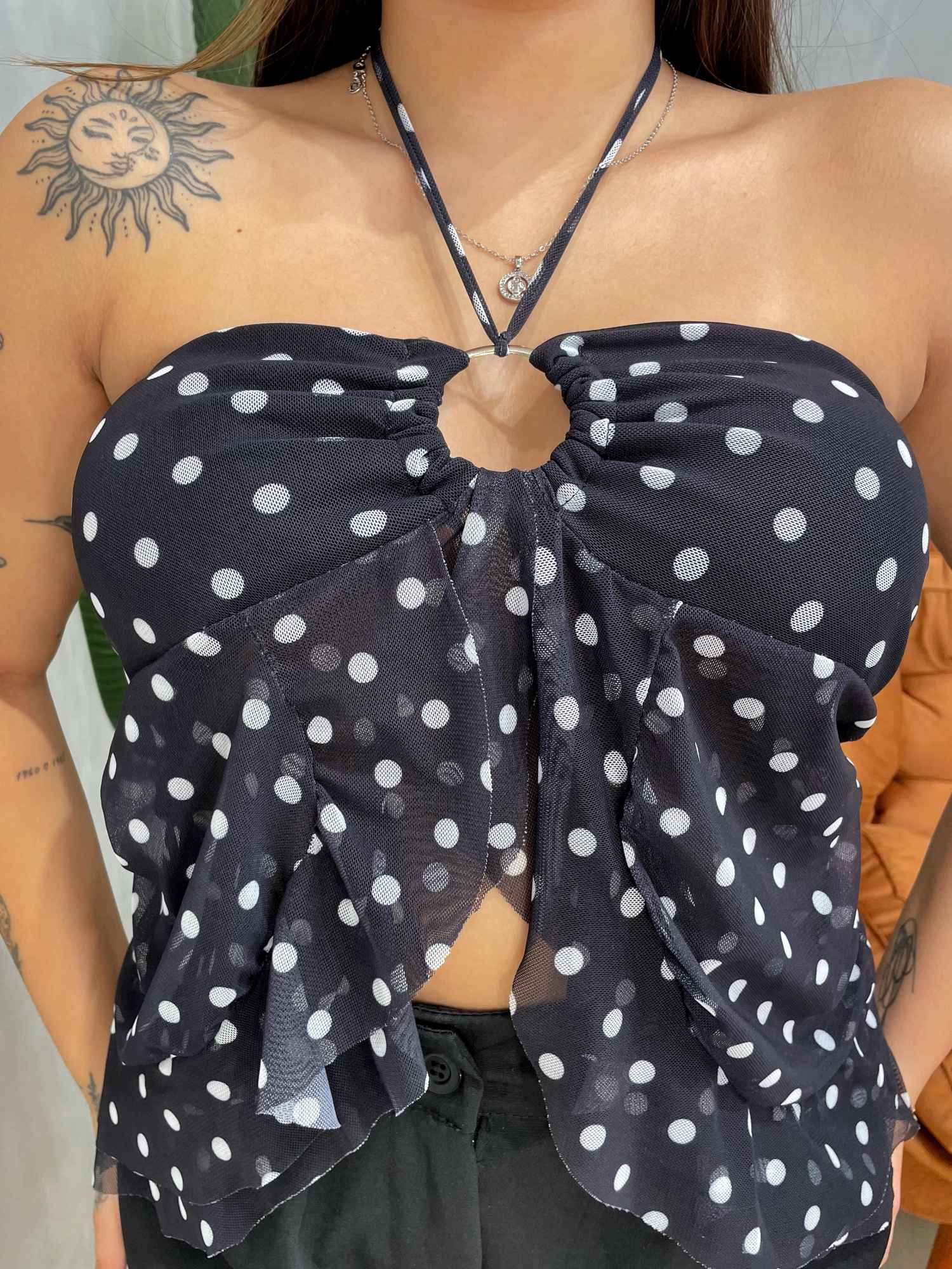 Blusa em Tule Poá de Babado com Amarração Driely