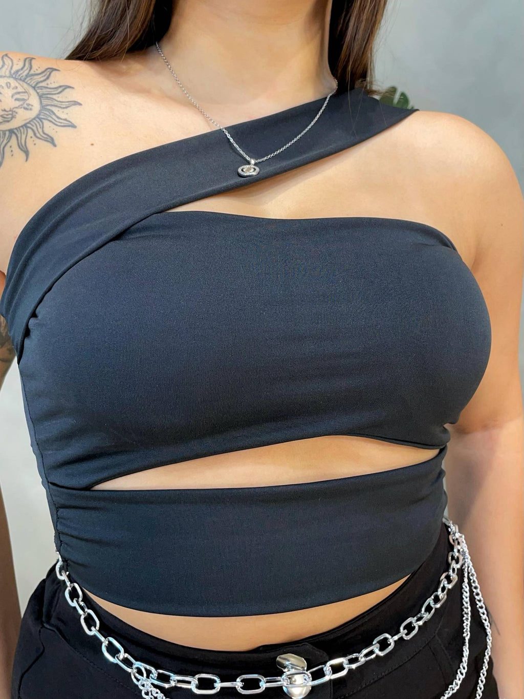 Cropped em Suplex Alça Transpassada com Recorte Aline