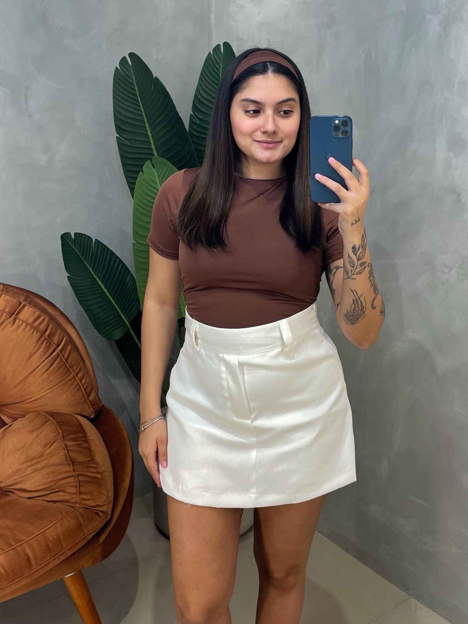 Cropped em Suplex Manga Curta e Gola Canoa com Faixa Tuane